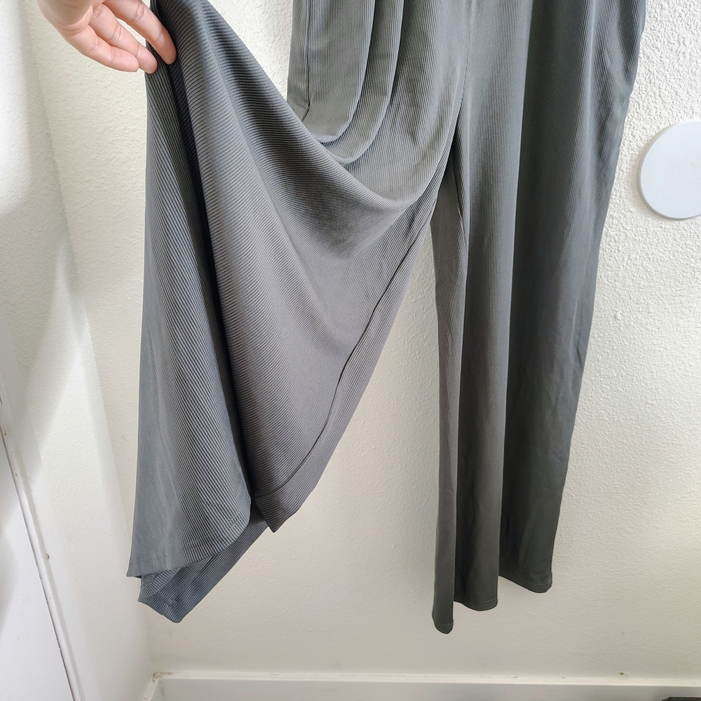 YOZY Gray Ribbed V Neck Wide Leg Jumpsuit Pockets XL Relax Style NWT - Picture 8 of 14